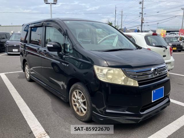 Honda e 2010-01 8884388-1