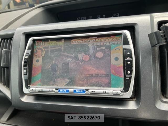 Honda e 2010-01 8884388-20