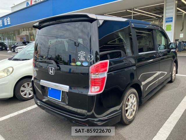 Honda e 2010-01 8884388-2
