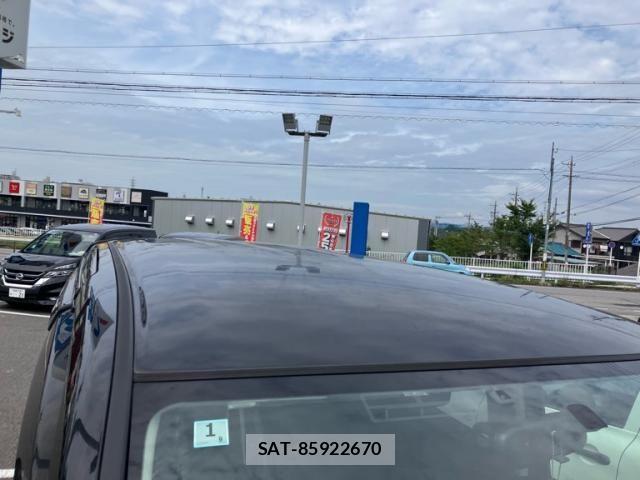 Honda e 2010-01 8884388-4