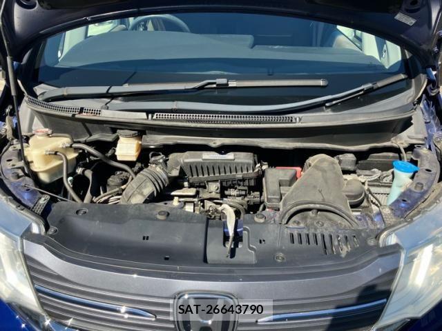 Honda e 2016-09 8884385-16
