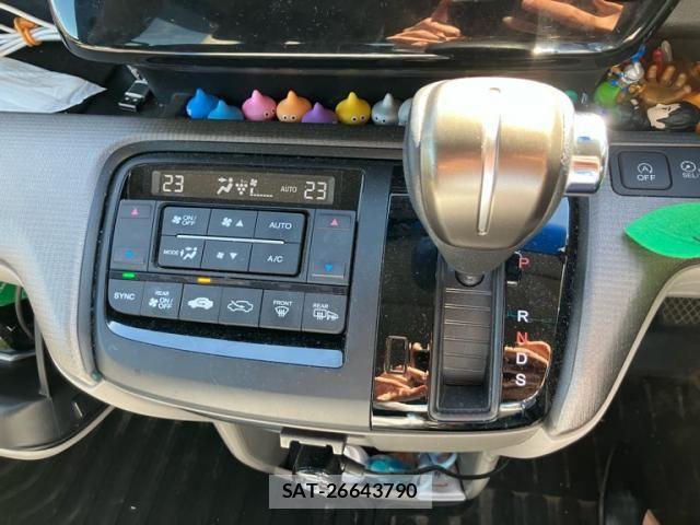 Honda e 2016-09 8884385-20