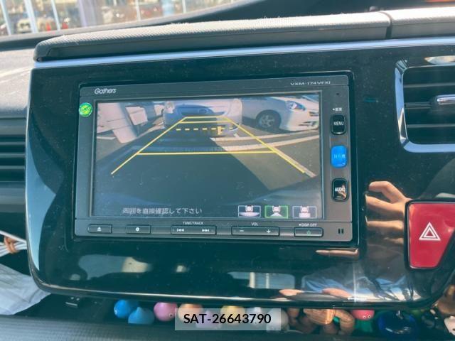 Honda e 2016-09 8884385-24