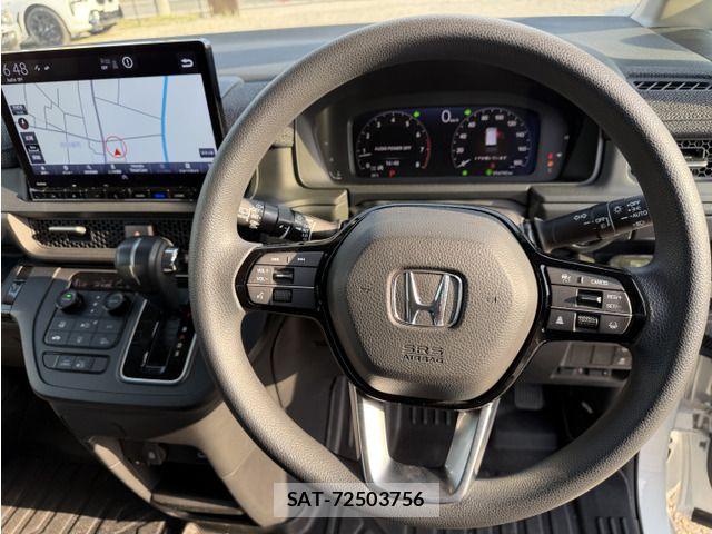 Honda e 2023-08 6753417-16