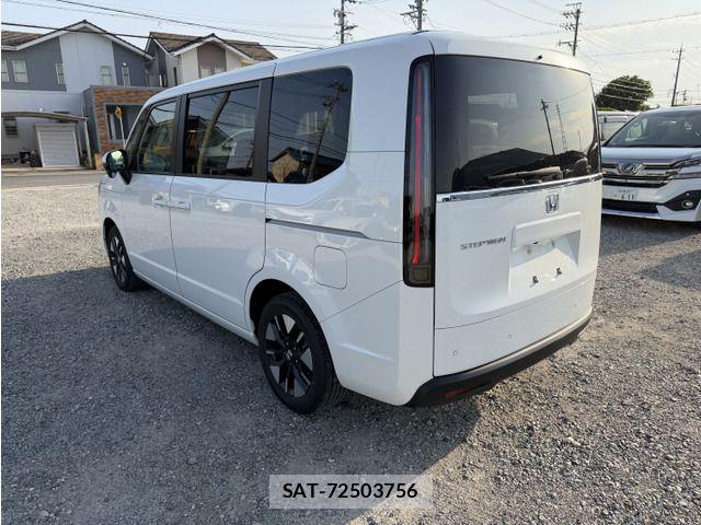 Honda e 2023-08 6753417-5