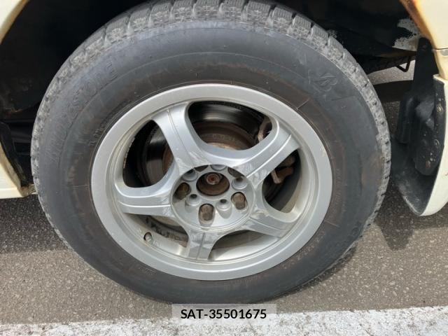 Honda e 2005-04 6913515-12