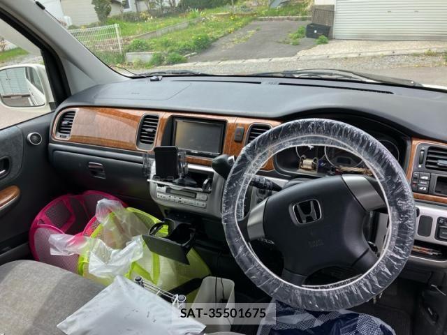 Honda e 2005-04 6913515-19