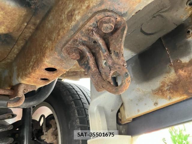 Honda e 2005-04 6913515-28