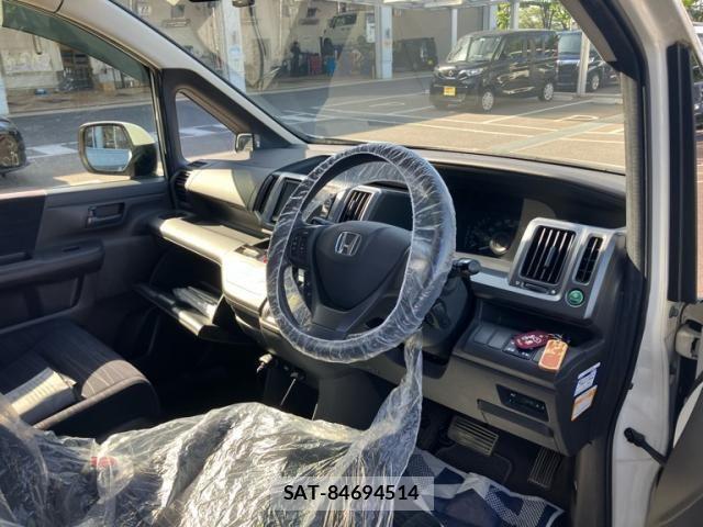 Honda e 2012-02 6913506-9