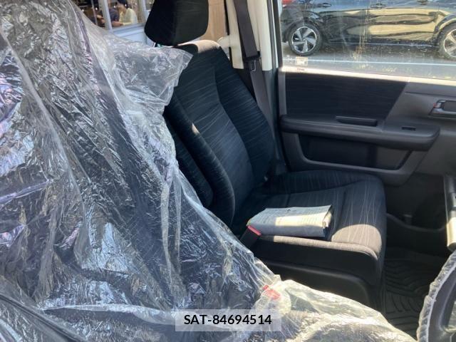 Honda e 2012-02 6913506-10