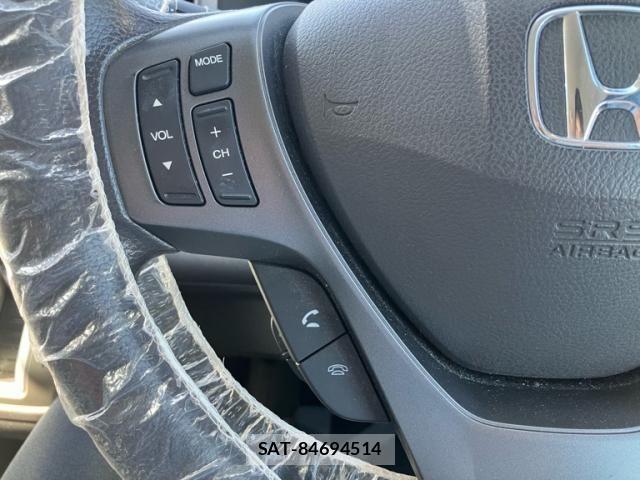 Honda e 2012-02 6913506-14