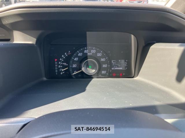 Honda e 2012-02 6913506-15