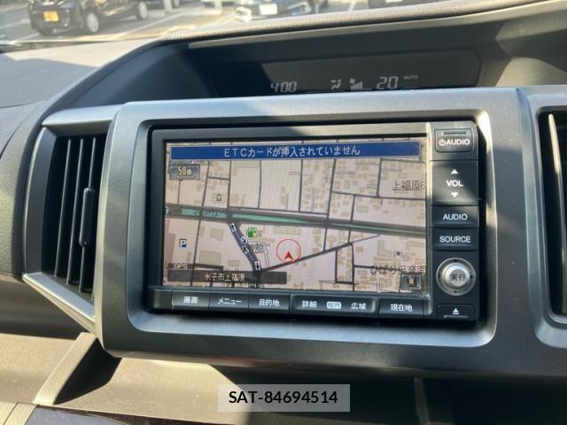 Honda e 2012-02 6913506-16