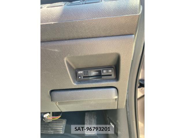 Honda e 2014-04 7021662-20