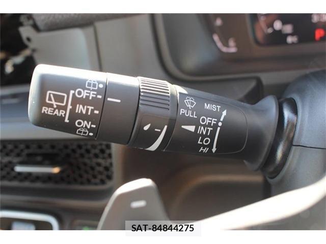 Honda e 2025-09 7225522-25