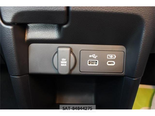 Honda e 2025-09 7225522-5