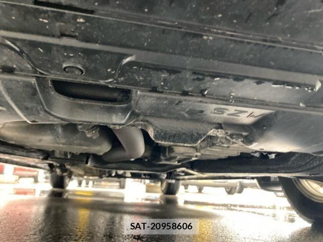 Honda e 2011-06 7217796-3