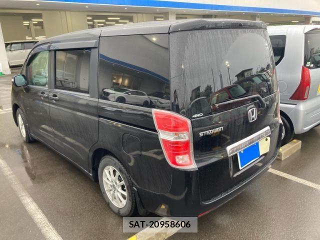 Honda e 2011-06 7217796-6