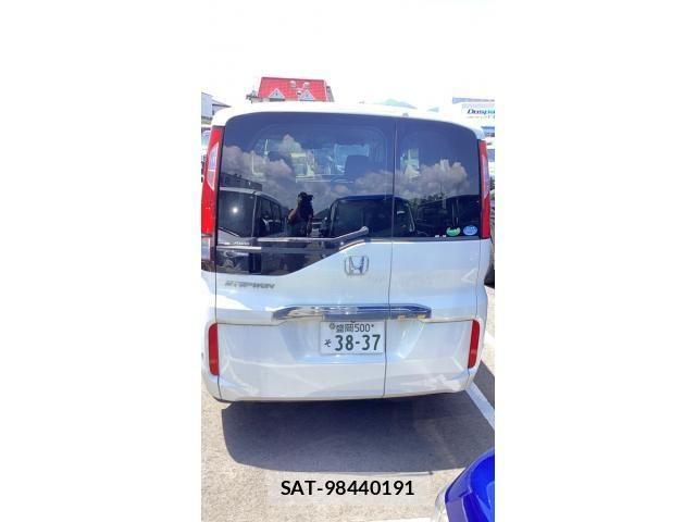 Honda e 2015-06 7252420-7