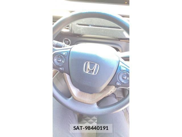 Honda e 2015-06 7252420-8