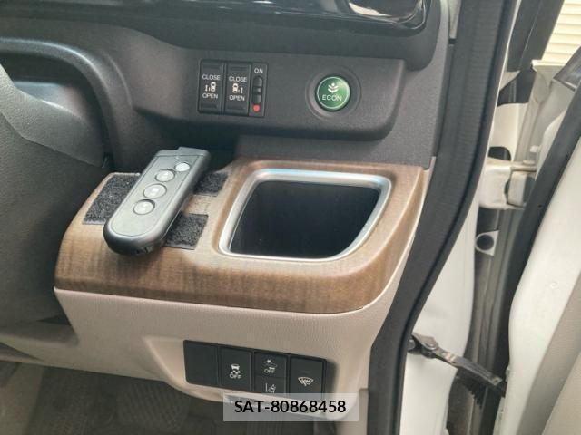 Honda e 2017-03 7359955-12