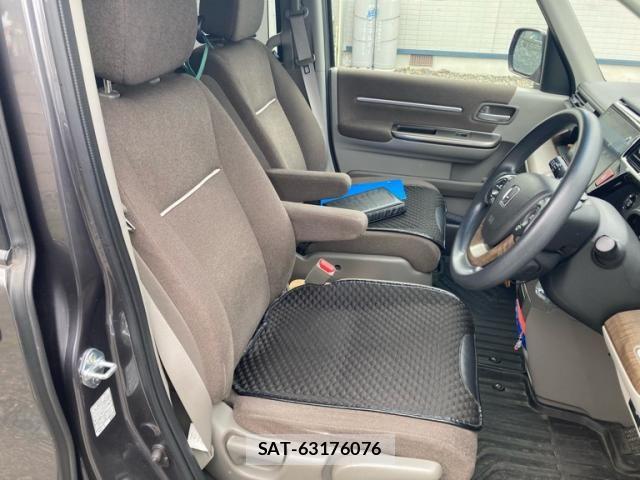 Honda e 2018-04 7359952-12