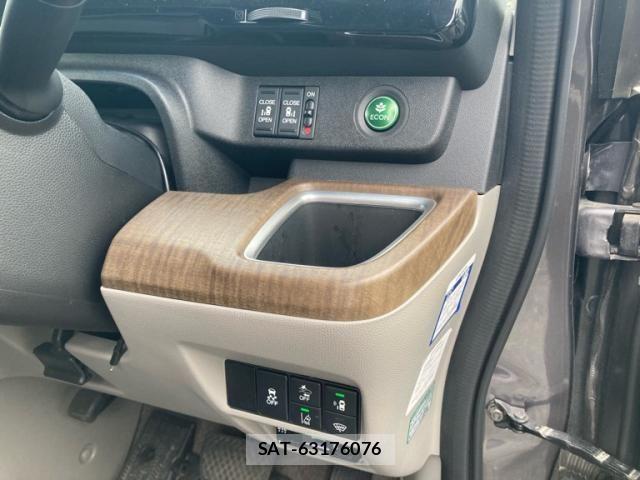 Honda e 2018-04 7359952-17