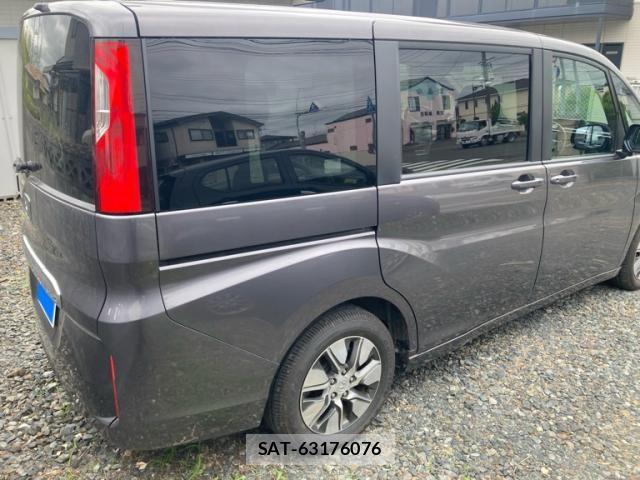 Honda e 2018-04 7359952-4