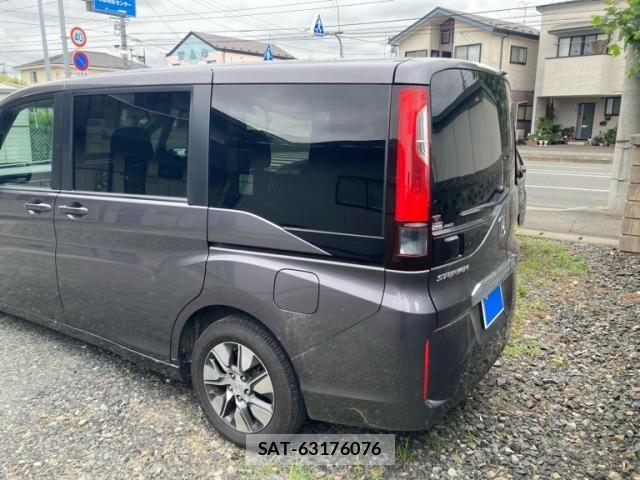 Honda e 2018-04 7359952-5