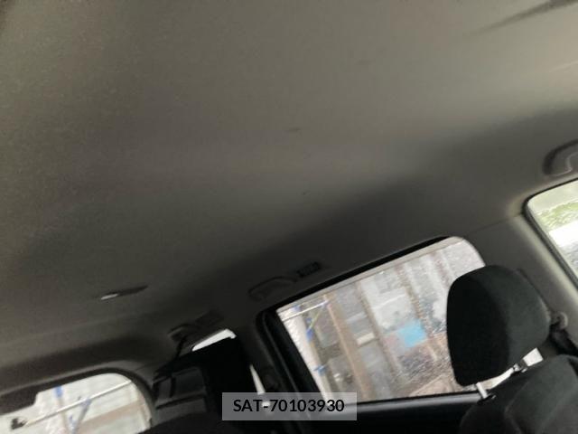 Honda e 2009-05 7394276-9