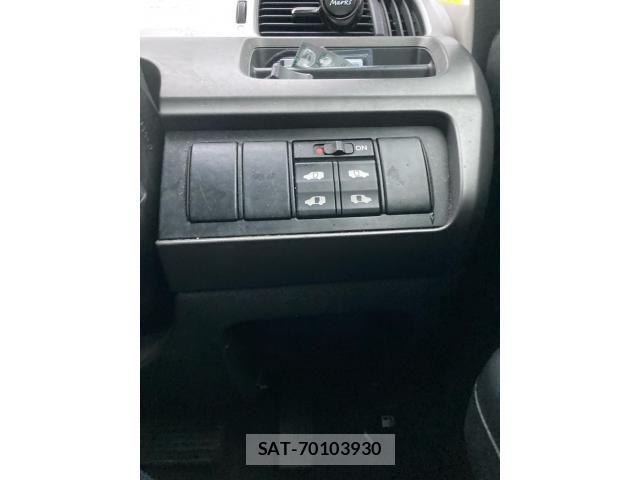 Honda e 2009-05 7394276-11