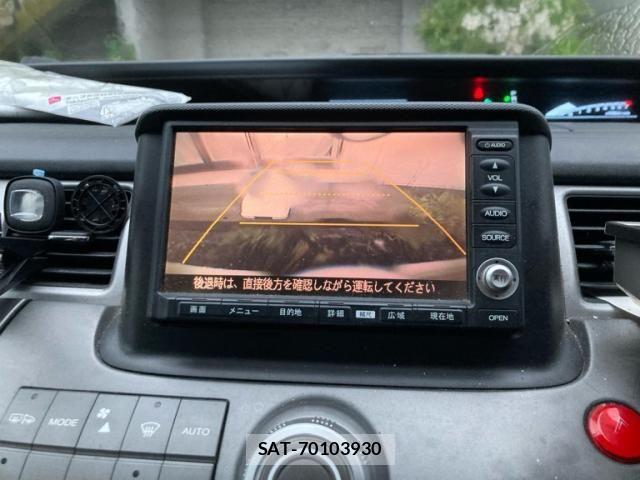 Honda e 2009-05 7394276-14