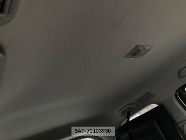 Honda e 2009-05 7394276-21