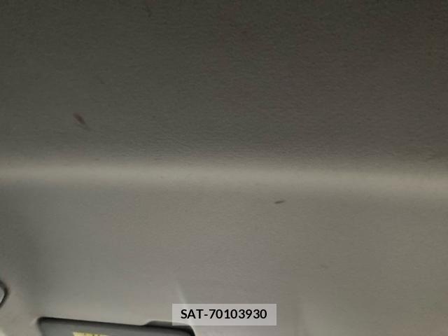 Honda e 2009-05 7394276-22