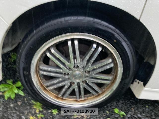 Honda e 2009-05 7394276-5