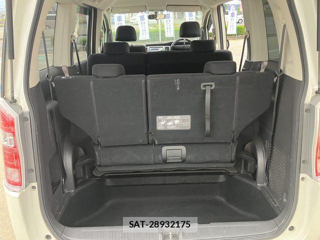 Honda e 2011-07 7458081-15