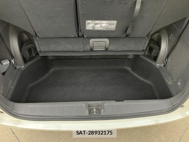 Honda e 2011-07 7458081-16