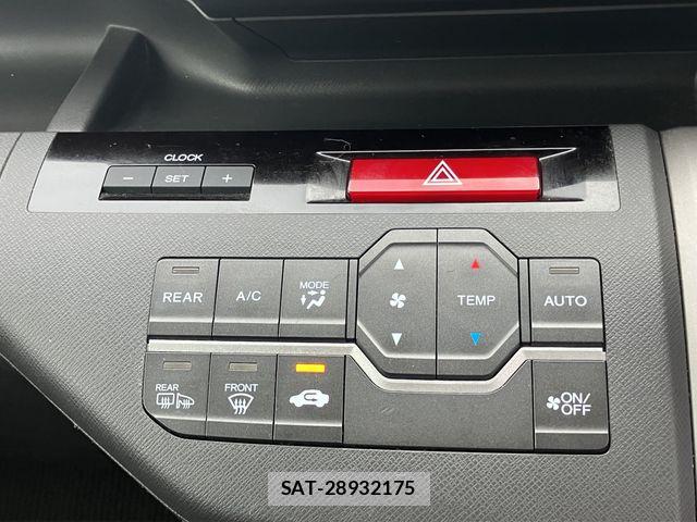 Honda e 2011-07 7458081-21