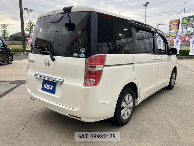 Honda e 2011-07 7458081-2