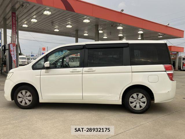 Honda e 2011-07 7458081-6