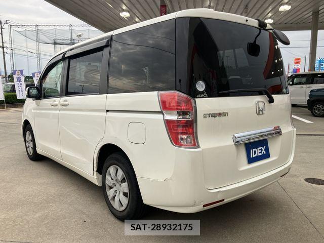Honda e 2011-07 7458081-8