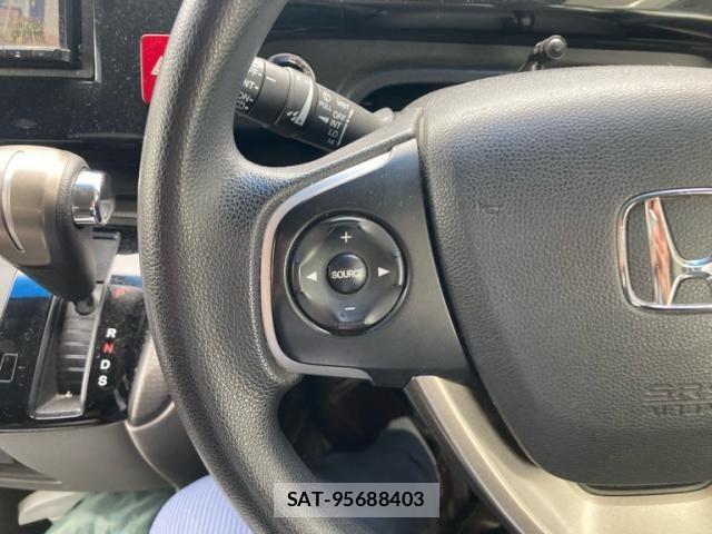Honda e 2015-07 7620332-18