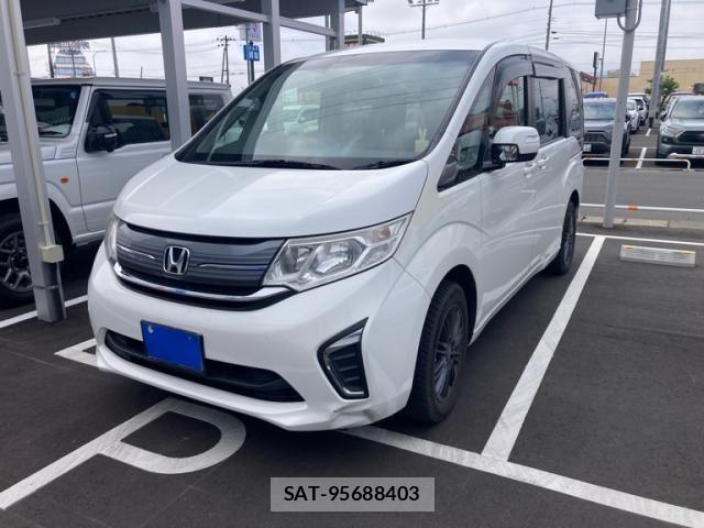 Honda e 2015-07 7620332-1
