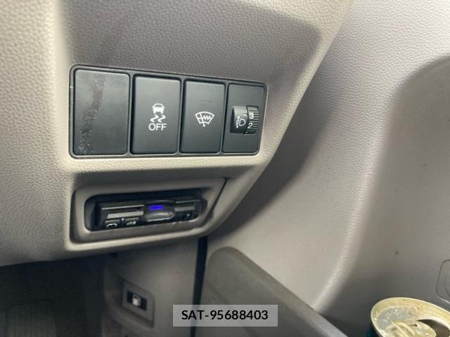 Honda e 2015-07 7620332-20