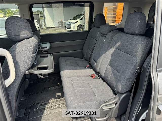 Honda e 2022-07 7620331-17