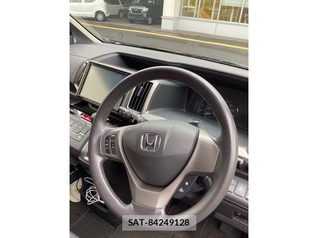 Honda e 2013-09 8038453-7