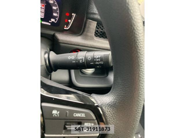 Honda e 2023-09 8075702-13