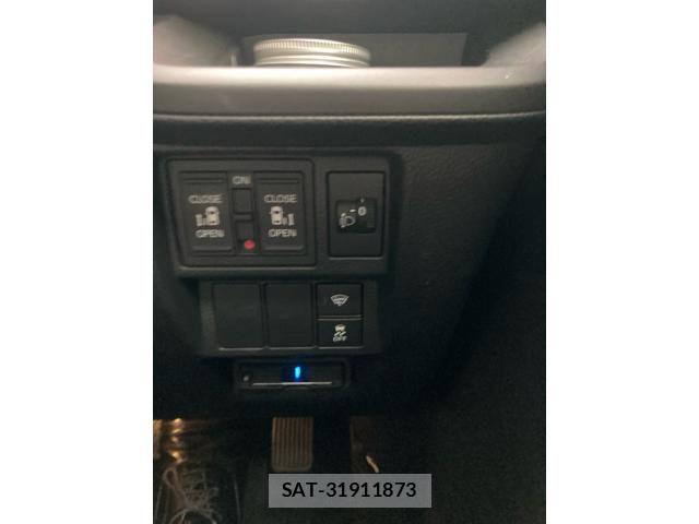 Honda e 2023-09 8075702-15