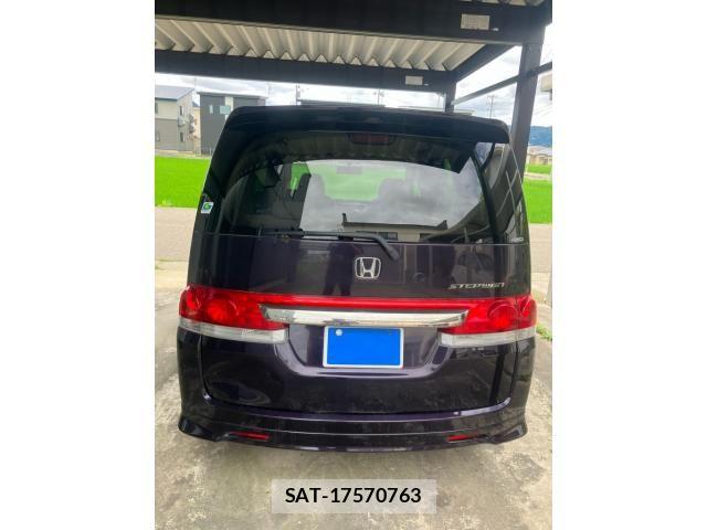 Honda e 2005-12 8231895-17