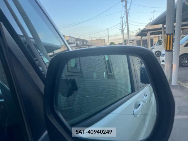 Honda e 2015-11 8317301-9